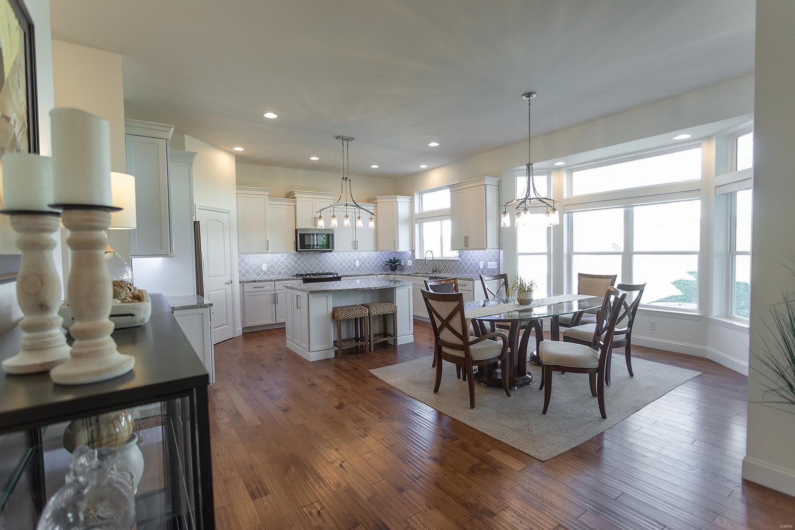 Pearl Ridge Estate Mittler Ac - Residential