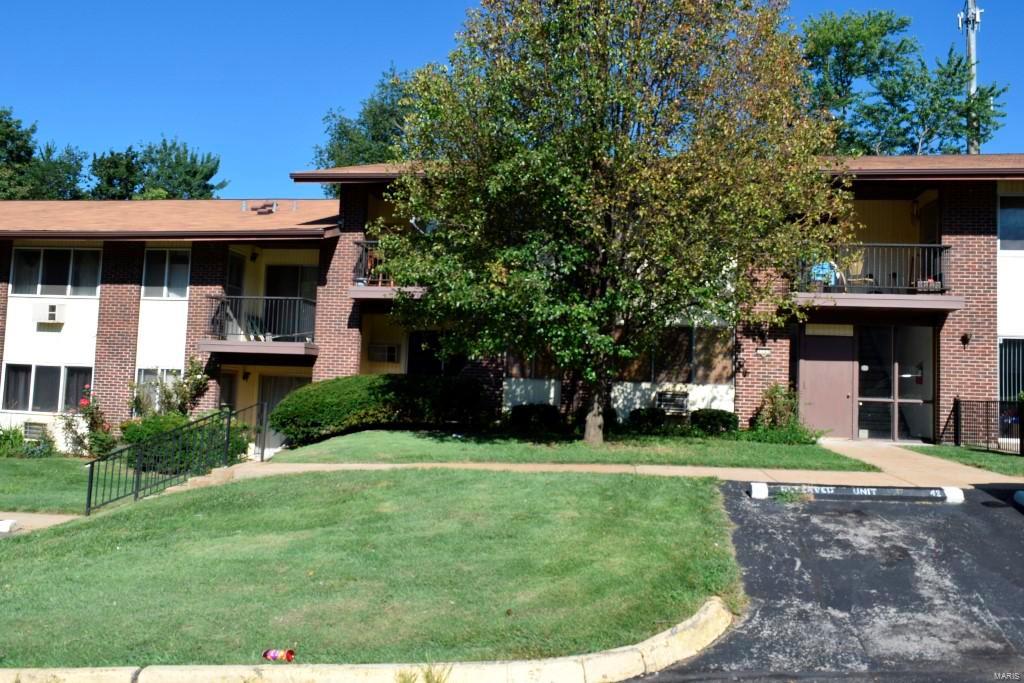 Hazelcrest Condo - Residential