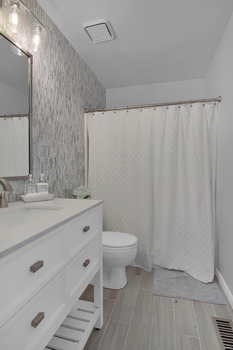 Chesterfield Farms One - Residential