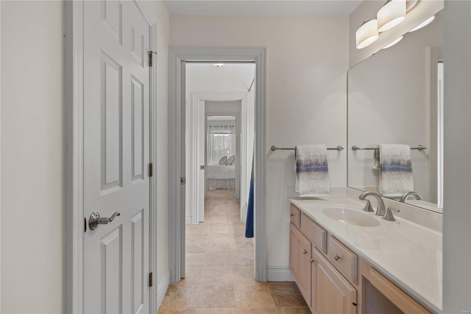 Manors Of Town & Country Bristol Manor - Residential