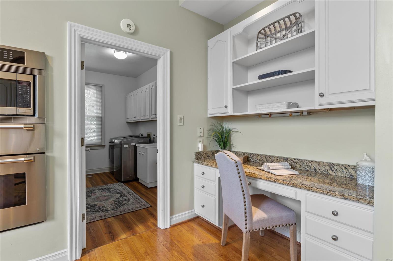 Manors Of Town & Country Bristol Manor - Residential