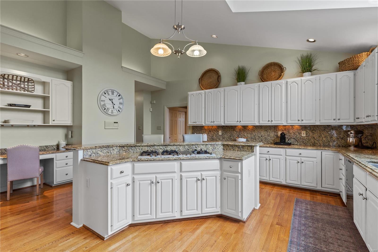 Manors Of Town & Country Bristol Manor - Residential