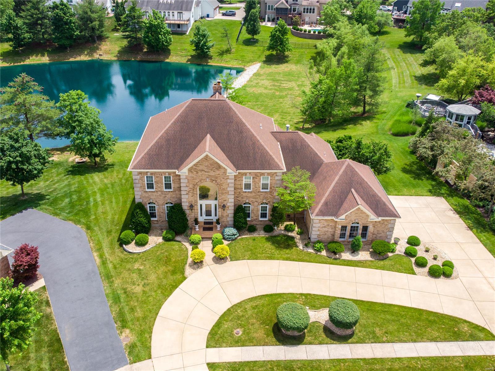 Manors Of Town & Country Bristol Manor - Residential