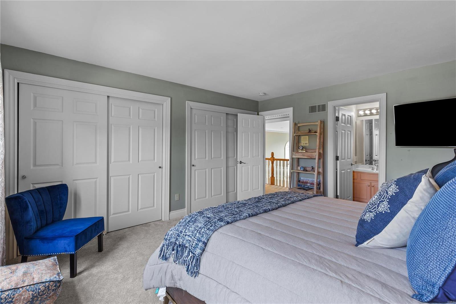 Manors Of Town & Country Bristol Manor - Residential