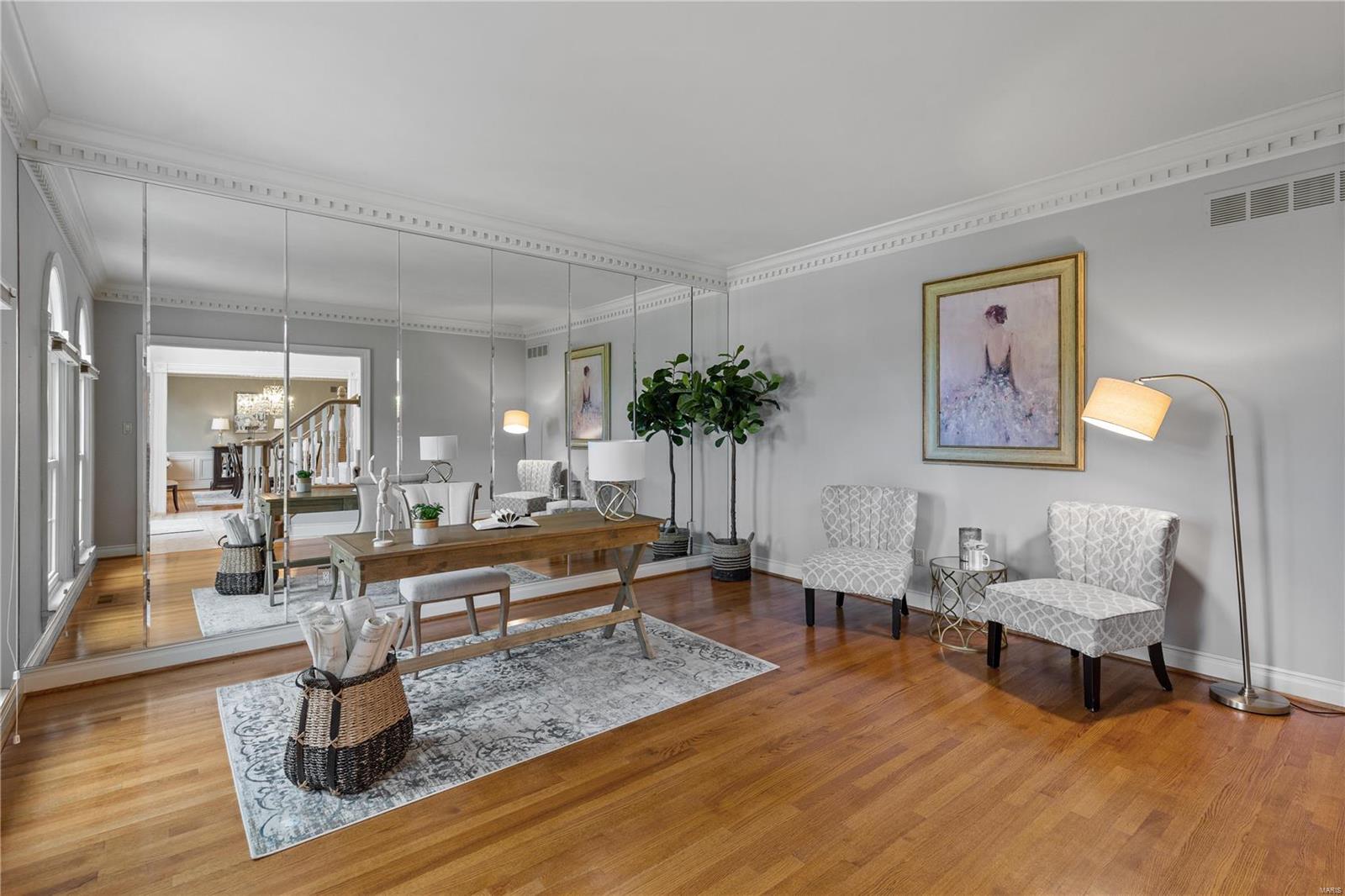 Manors Of Town & Country Bristol Manor - Residential