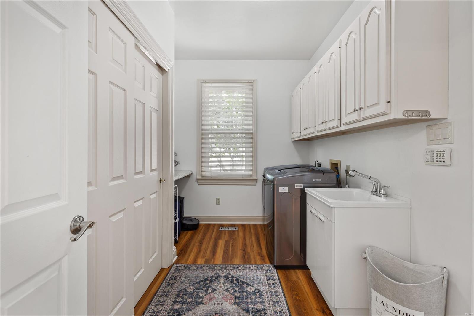 Manors Of Town & Country Bristol Manor - Residential