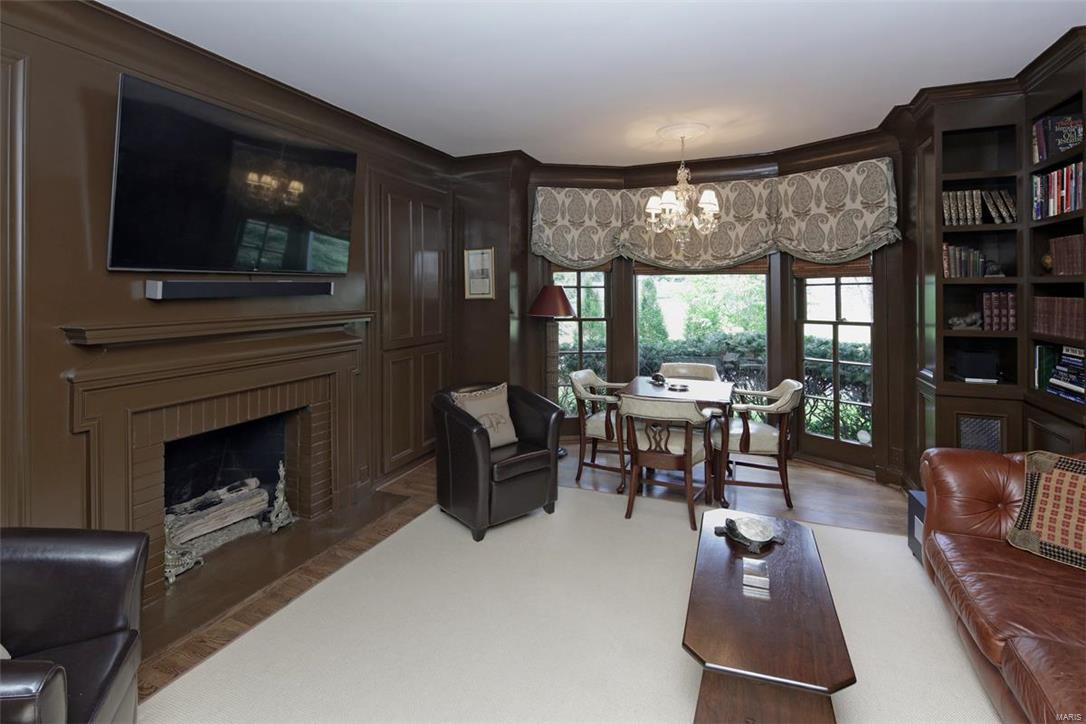 Briarcliff Lts 9 & 10 Bdy Adj - Residential