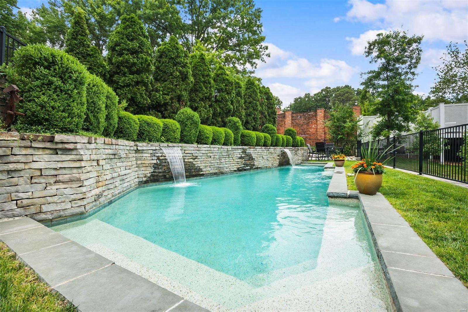 Gouvenor Lane - Residential