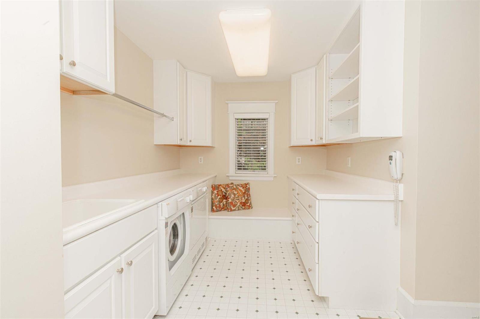 Wildhorse Spring Farm Ten - Residential