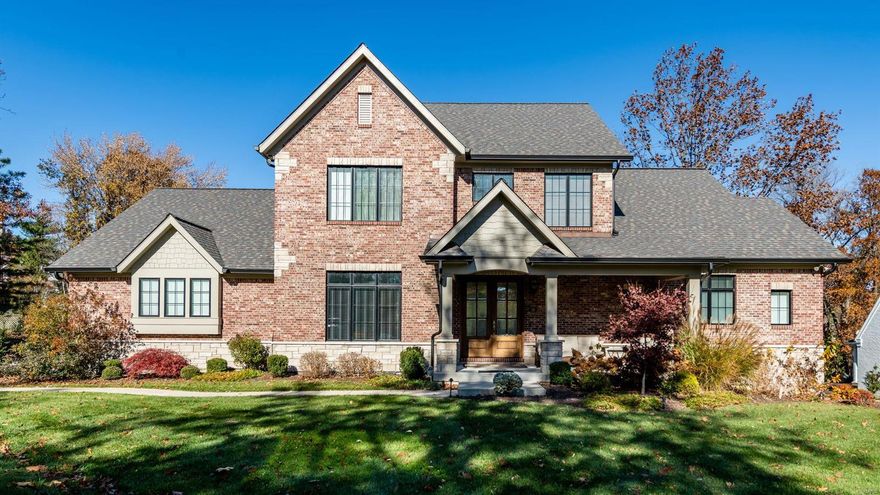 This is it -- newer construction 1.5 story traditional with everything you’ve been looking for in Ladue School District!  5 spacious bedrooms, 4.5 bathrooms, soaring ceilings, tons of natural light, and state-of-the-art kitchen featuring top-of-the-line appliances and Sub-Zero.   Open floor plan ideal for warm family and friend gatherings, including a cozy hearth room perfect for relaxing with your favorite shows. Main floor Primary Suite has a spa-like bathroom including large custom walk-in closets.  With a total living area of over 4300 sq ft, this expansive home oozes casual luxury throughout – all set on over a full lush acre, surrounded by mature trees.   Combine all these features with a coveted Creve Coeur location, and you’ve got your dream home for the New Year. Additional Rooms: Mud Room