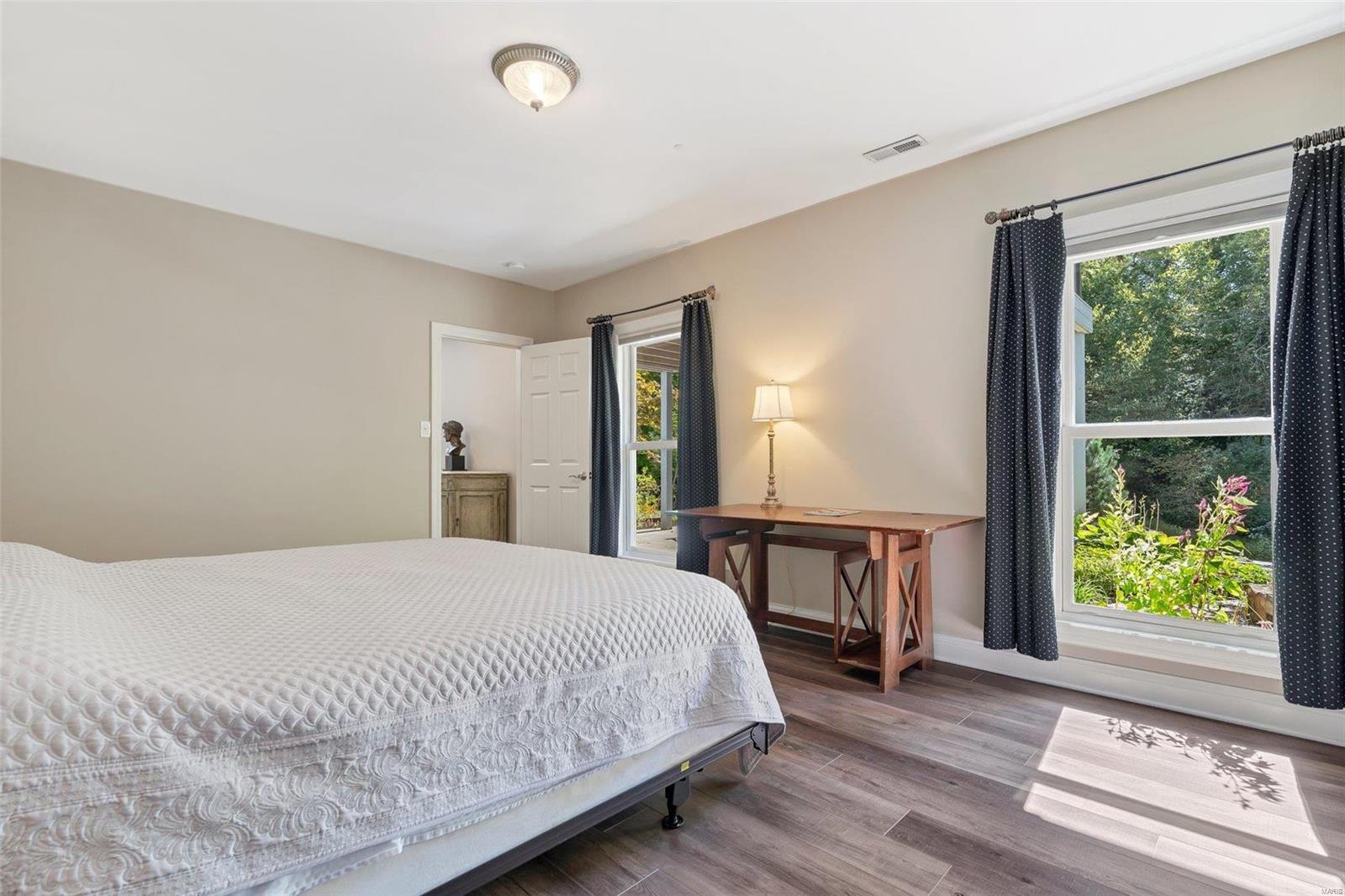 Devonworth - Residential