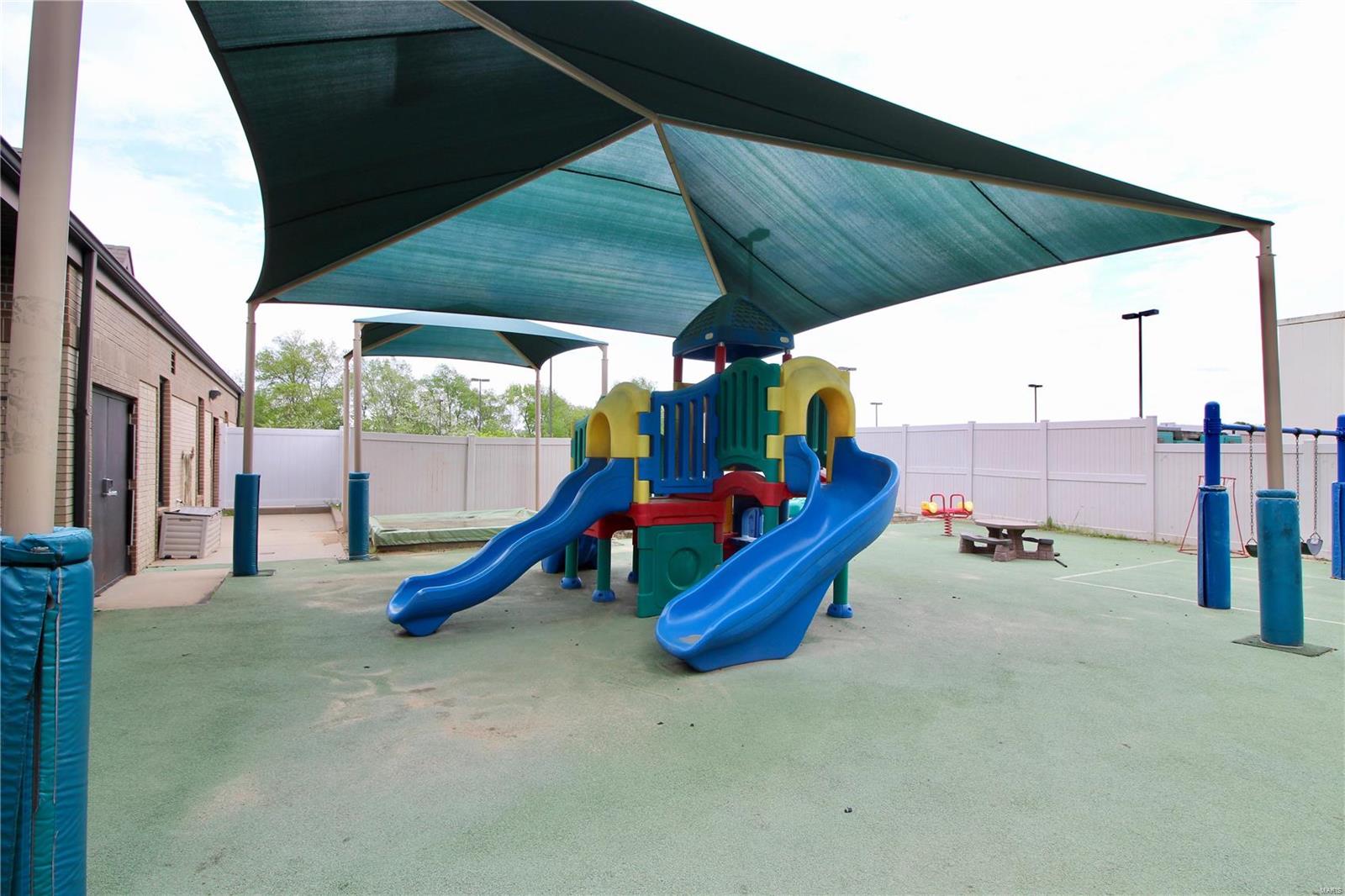 n/a - Commercial Sale