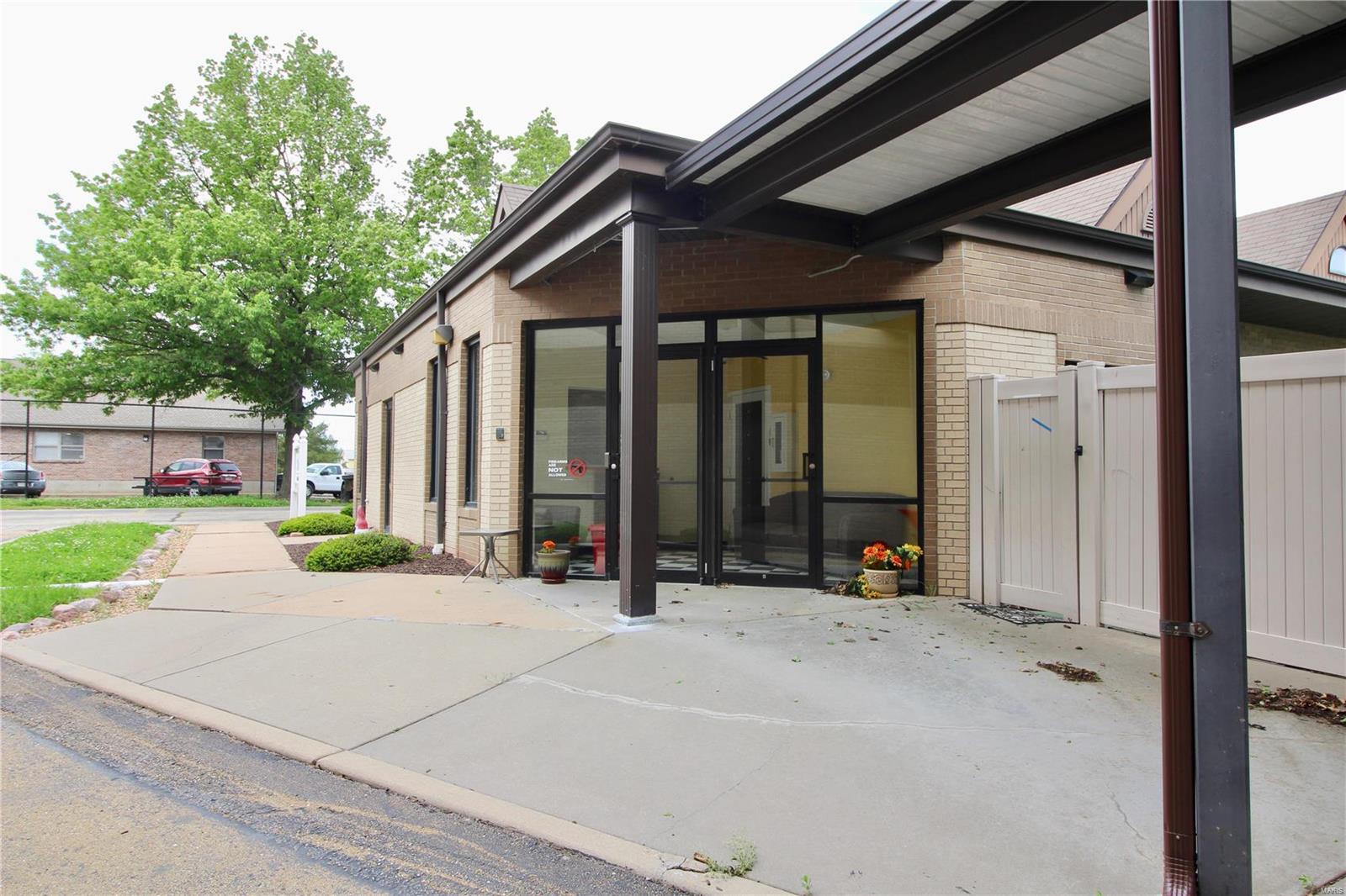 n/a - Commercial Sale