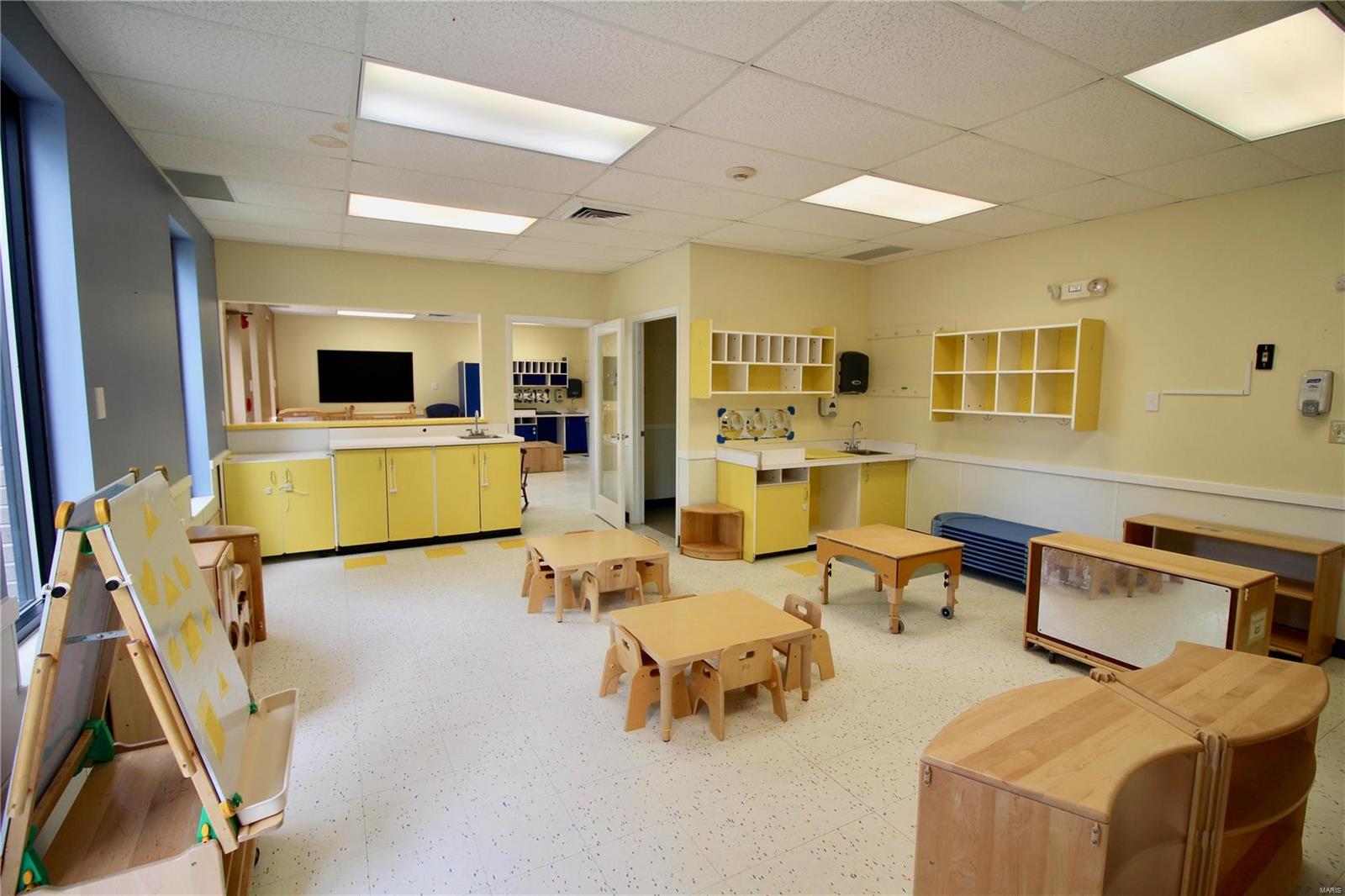 n/a - Commercial Sale