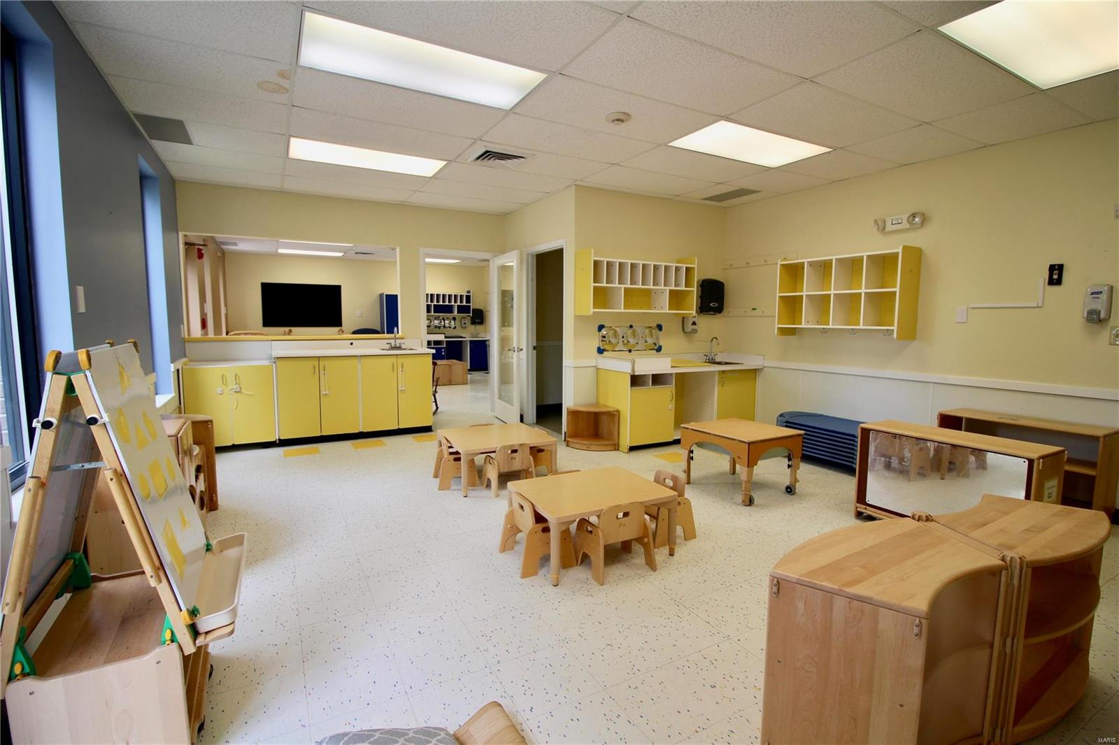 n/a - Commercial Sale