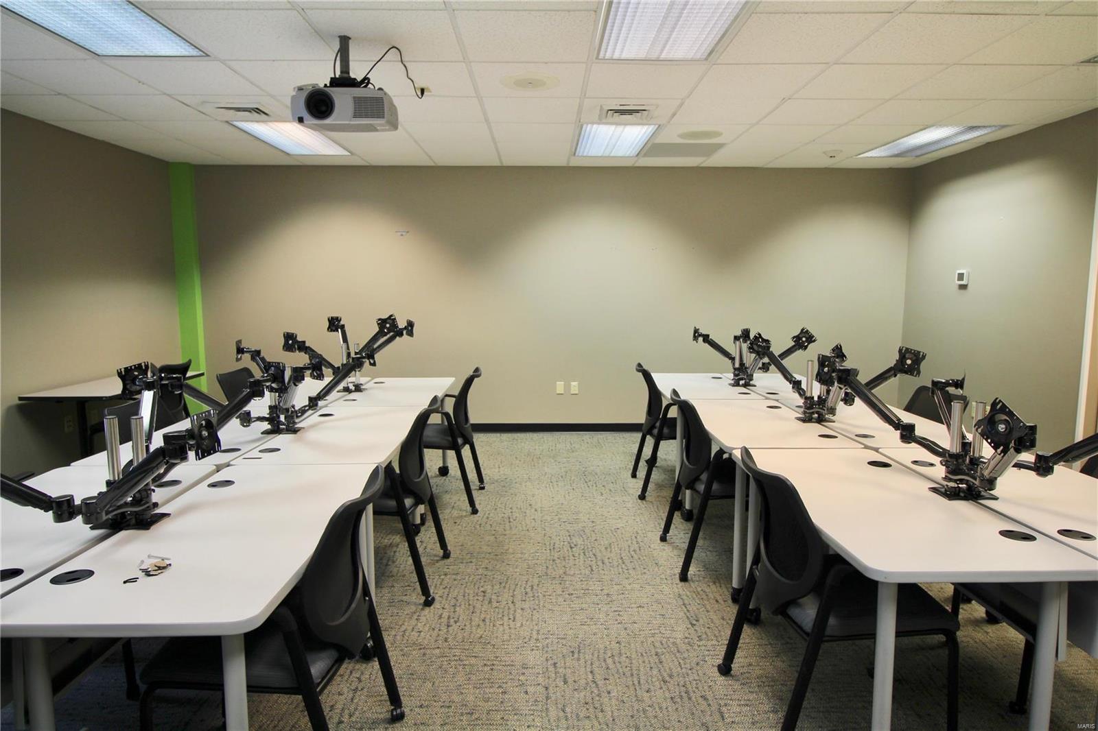 n/a - Commercial Sale