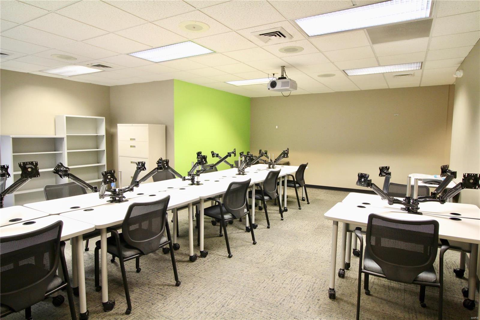 n/a - Commercial Sale