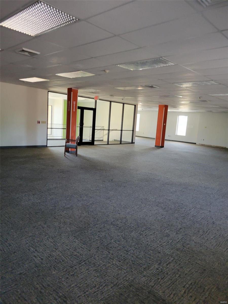 n/a - Commercial Sale