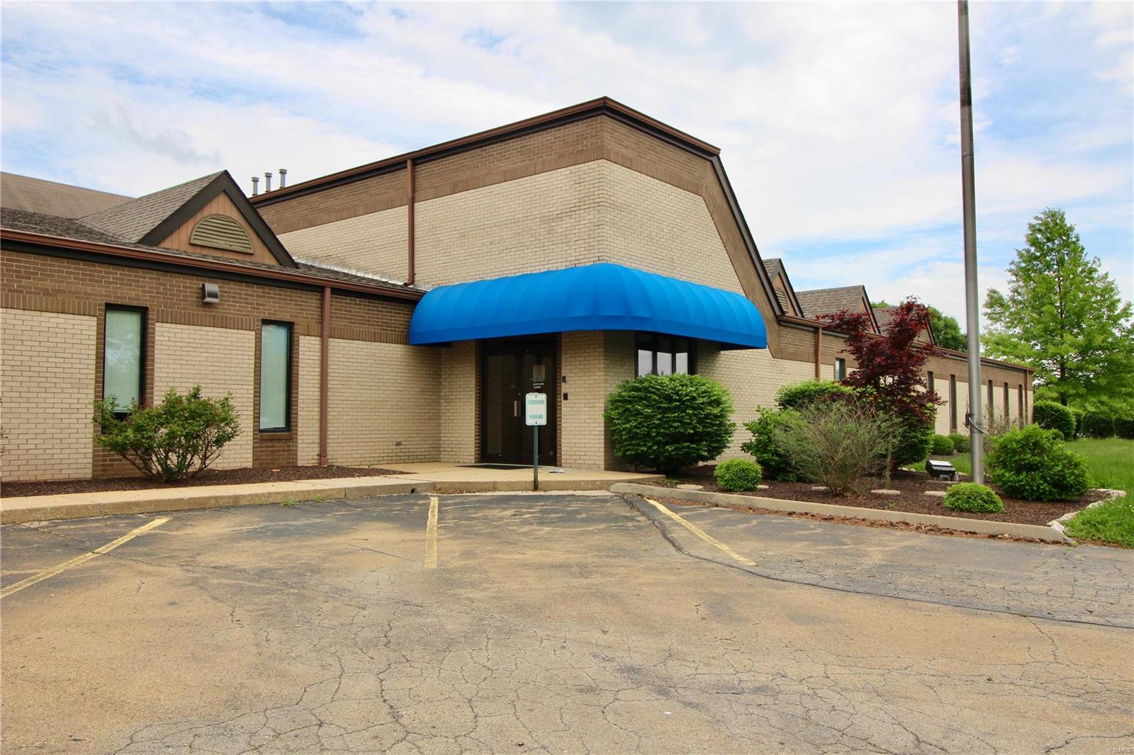 n/a - Commercial Sale