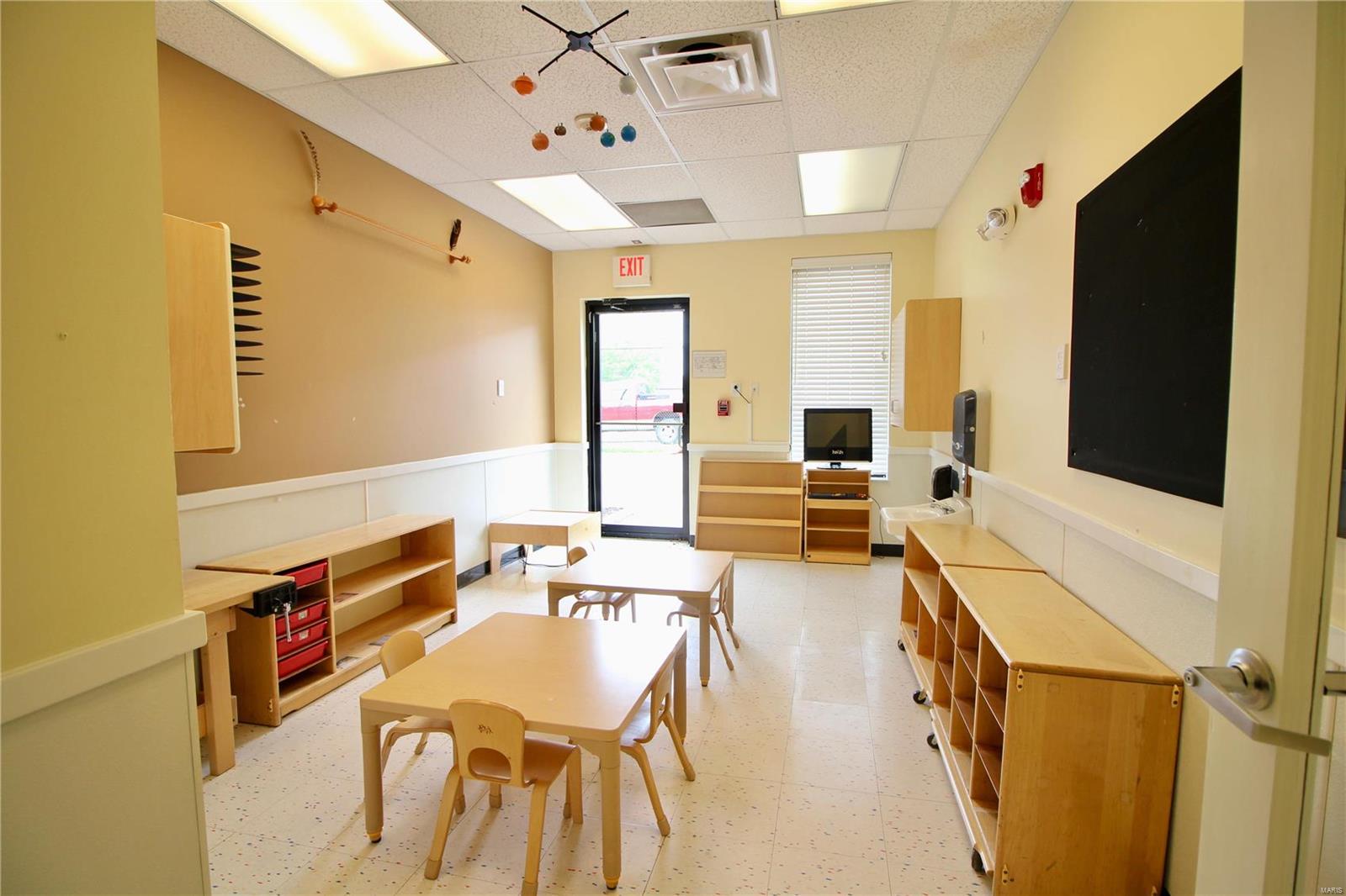 n/a - Commercial Sale