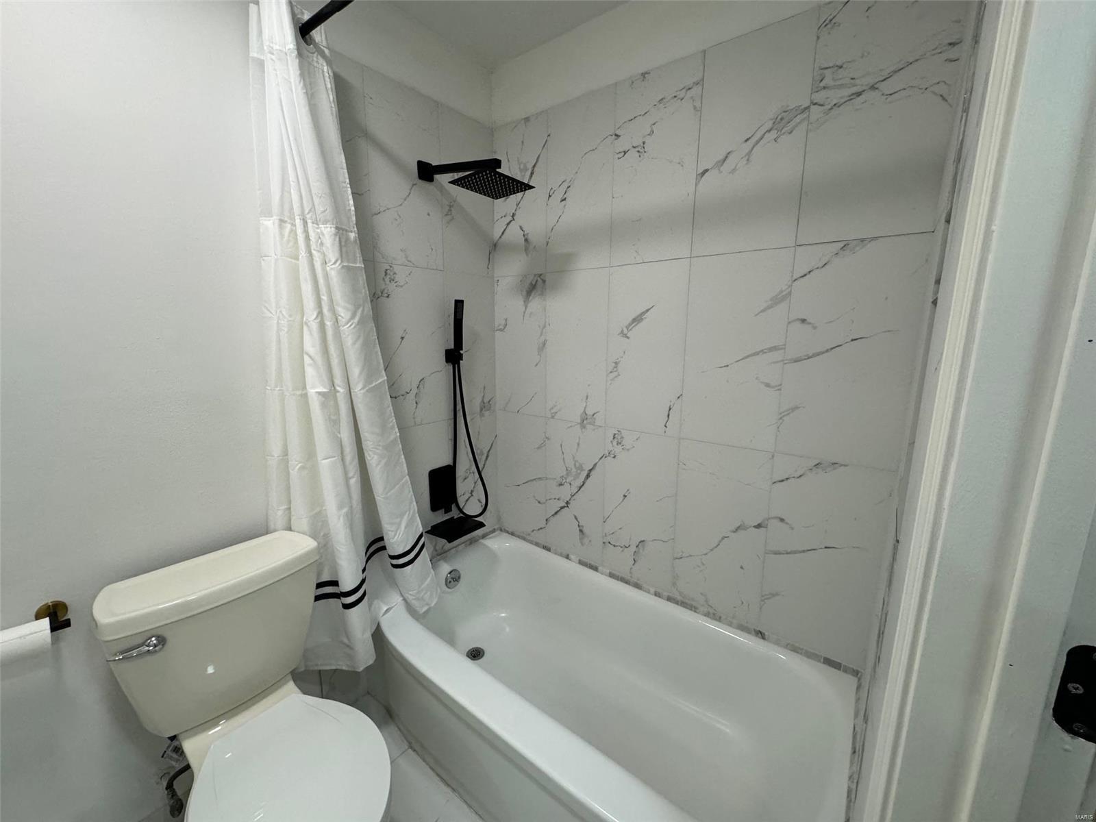 Hazelcrest Condo - Residential