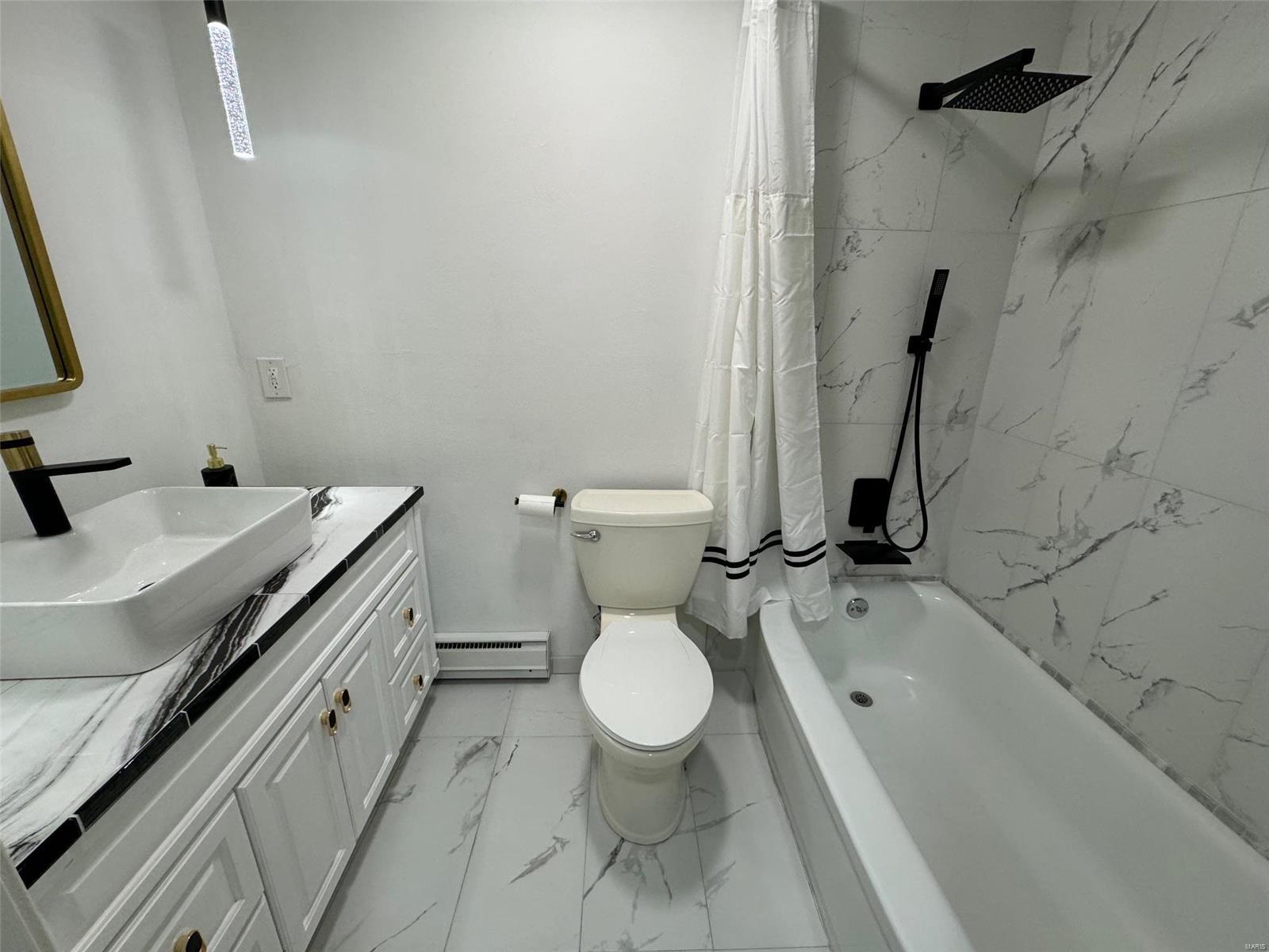 Hazelcrest Condo - Residential