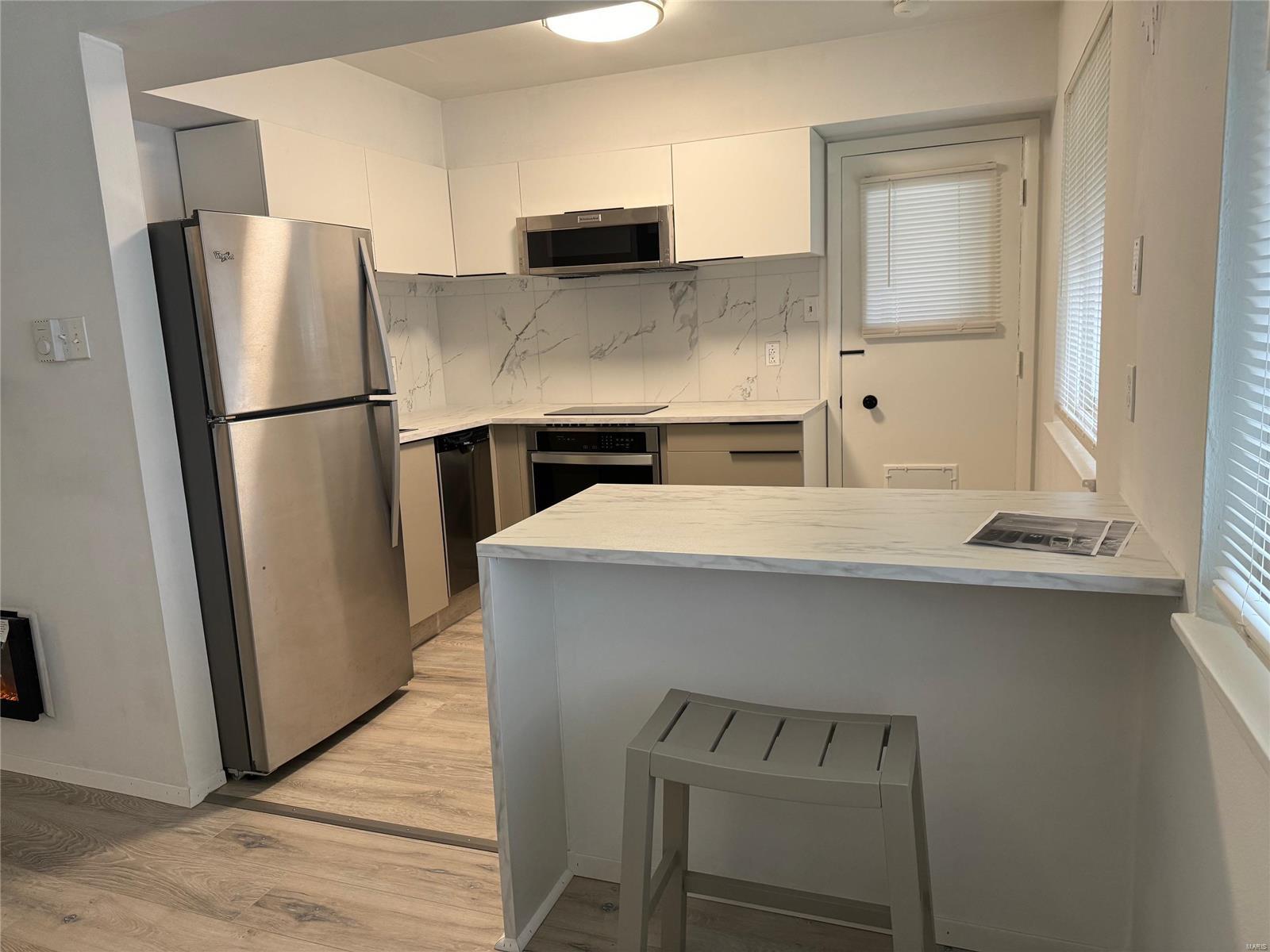 Hazelcrest Condo - Residential