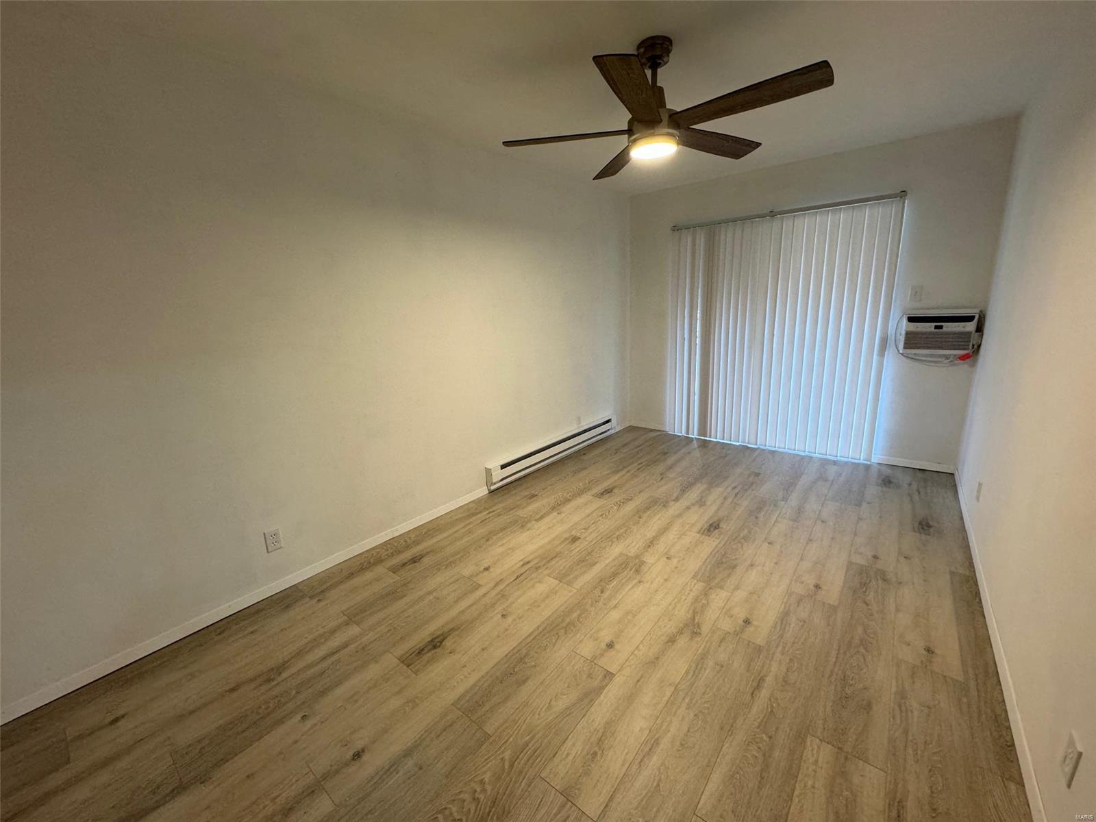 Hazelcrest Condo - Residential