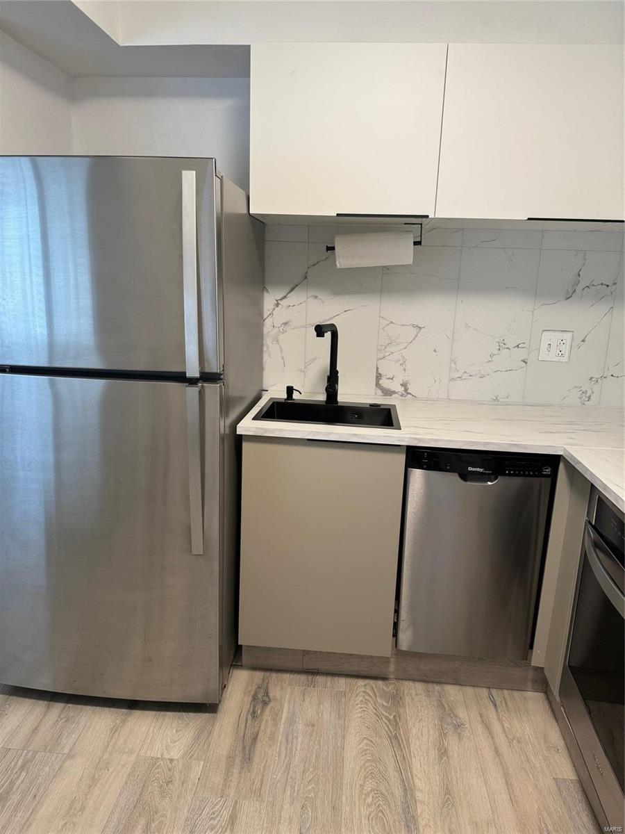 Hazelcrest Condo - Residential