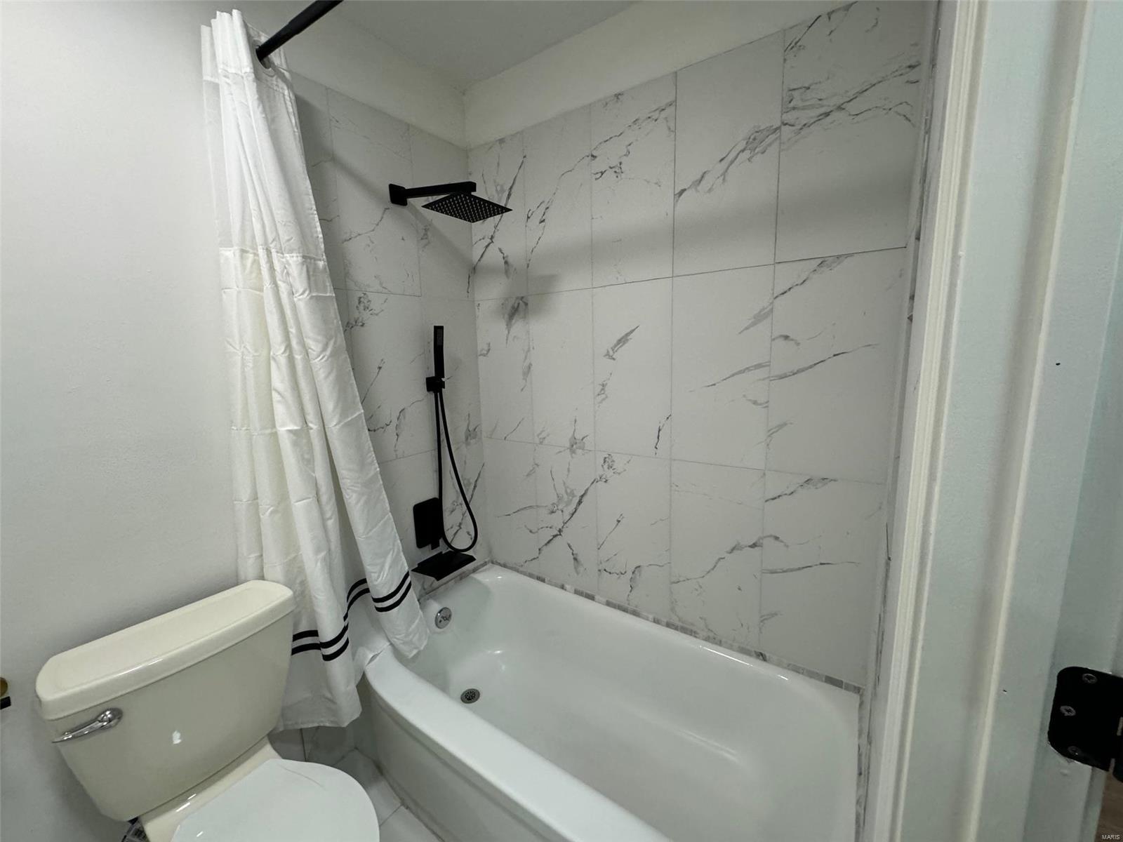 Hazelcrest Condo - Residential