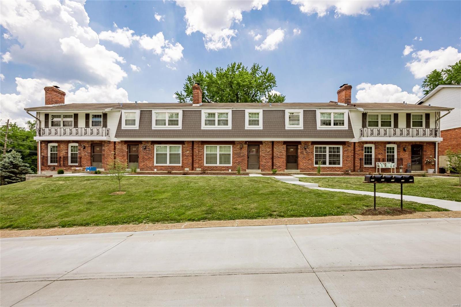 View Chesterfield, MO 63017 townhome