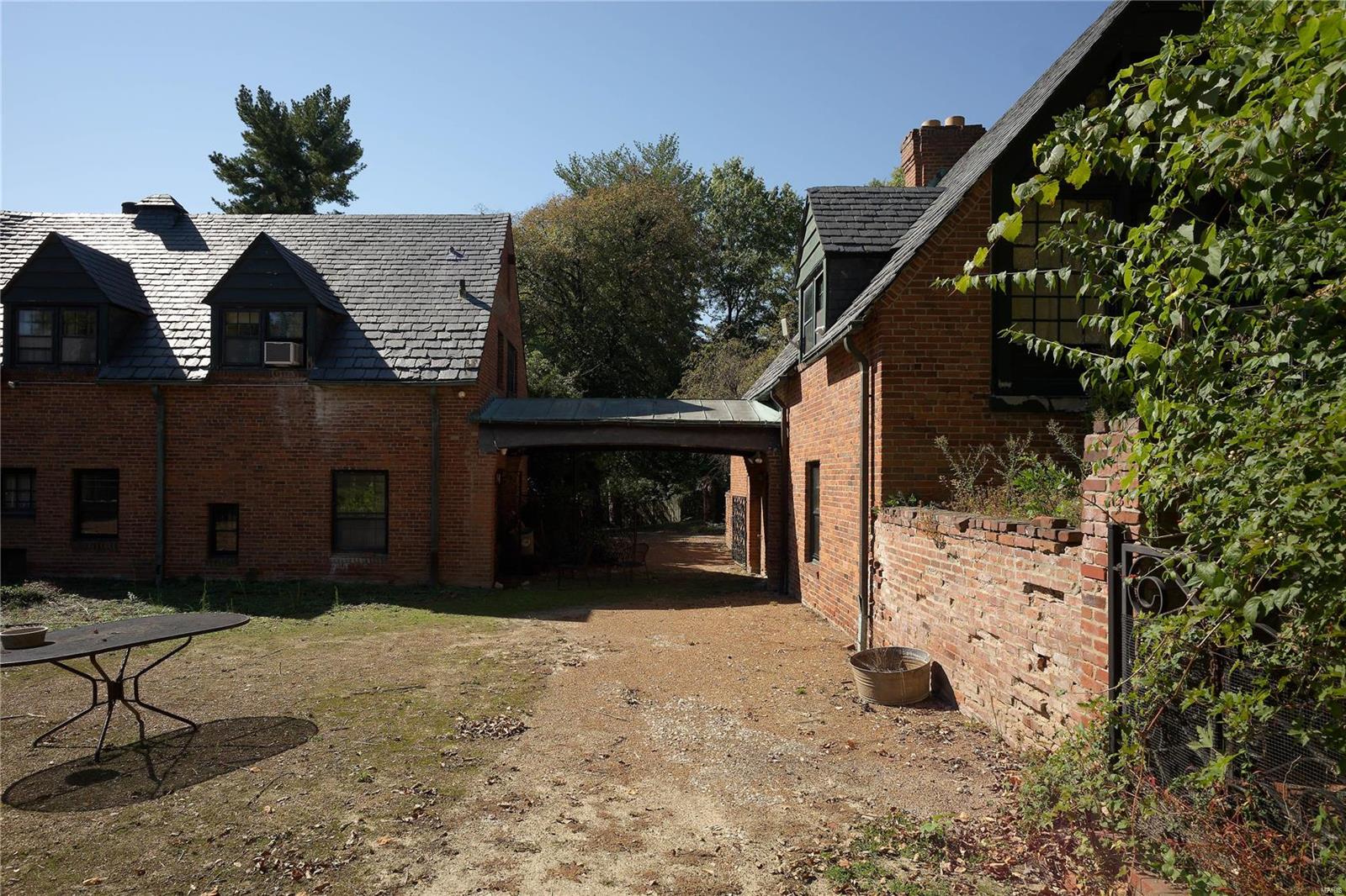 New St Louis Country Club - Residential