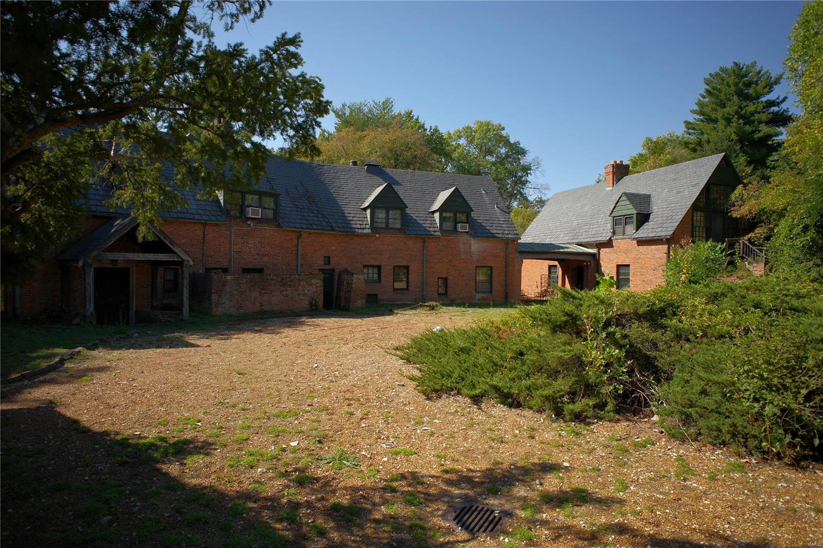 New St Louis Country Club - Residential