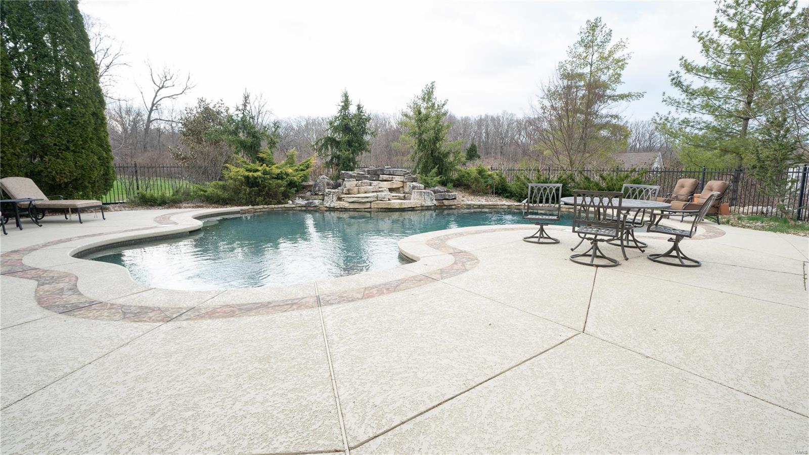 Country Lake Estates - Residential