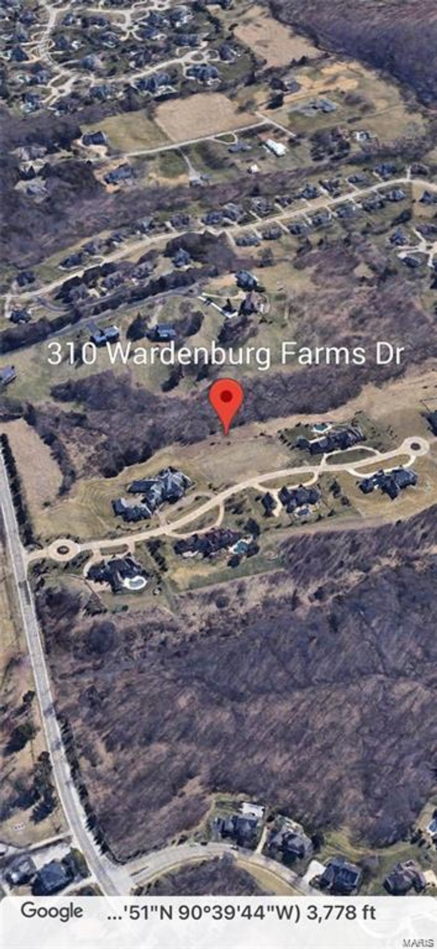 Rare opportunity to build your dream home on the last remaining lot in Wardenburg Farms, one of the most exclusive neighborhoods in St. Louis. This three acre parcel can be a full walk out and boast large lot frontages and backs to trees. Additional Rooms: In Platted Subdv.
