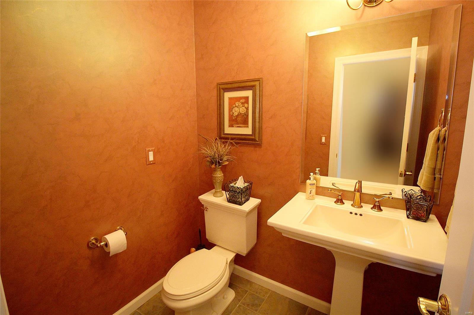 Anton Place - Residential