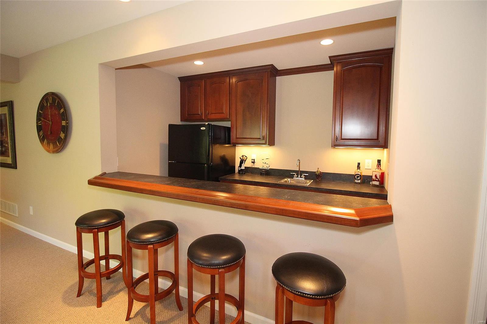 Anton Place - Residential