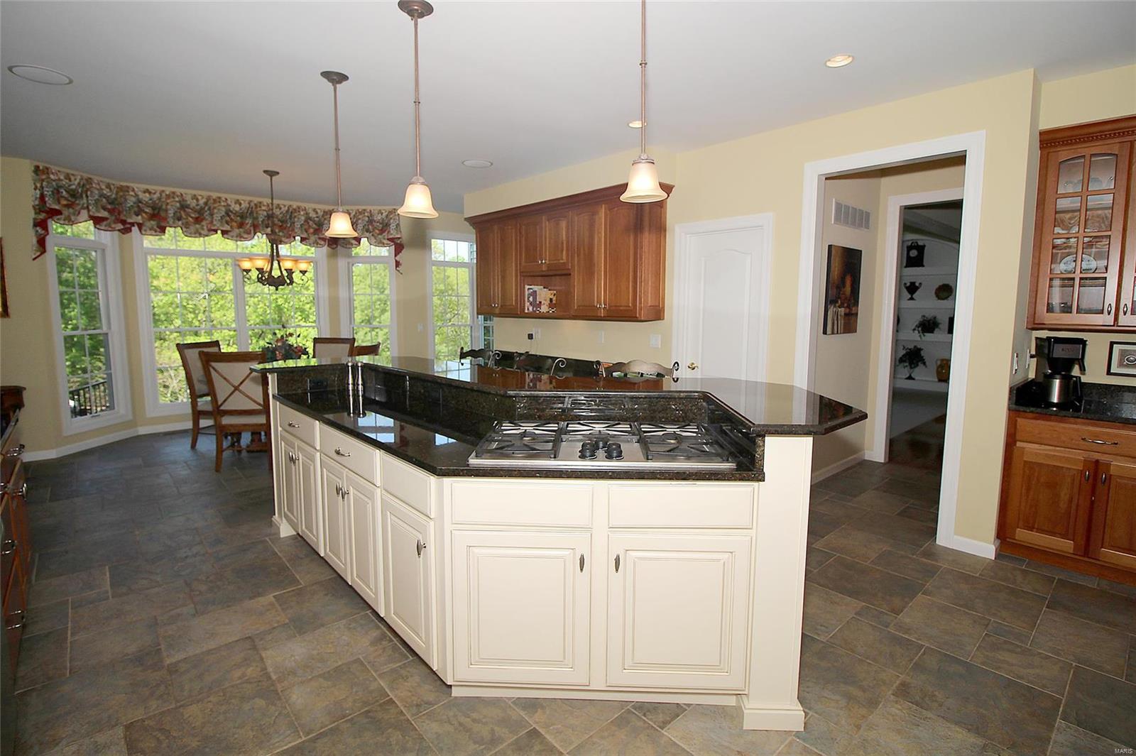 Anton Place - Residential