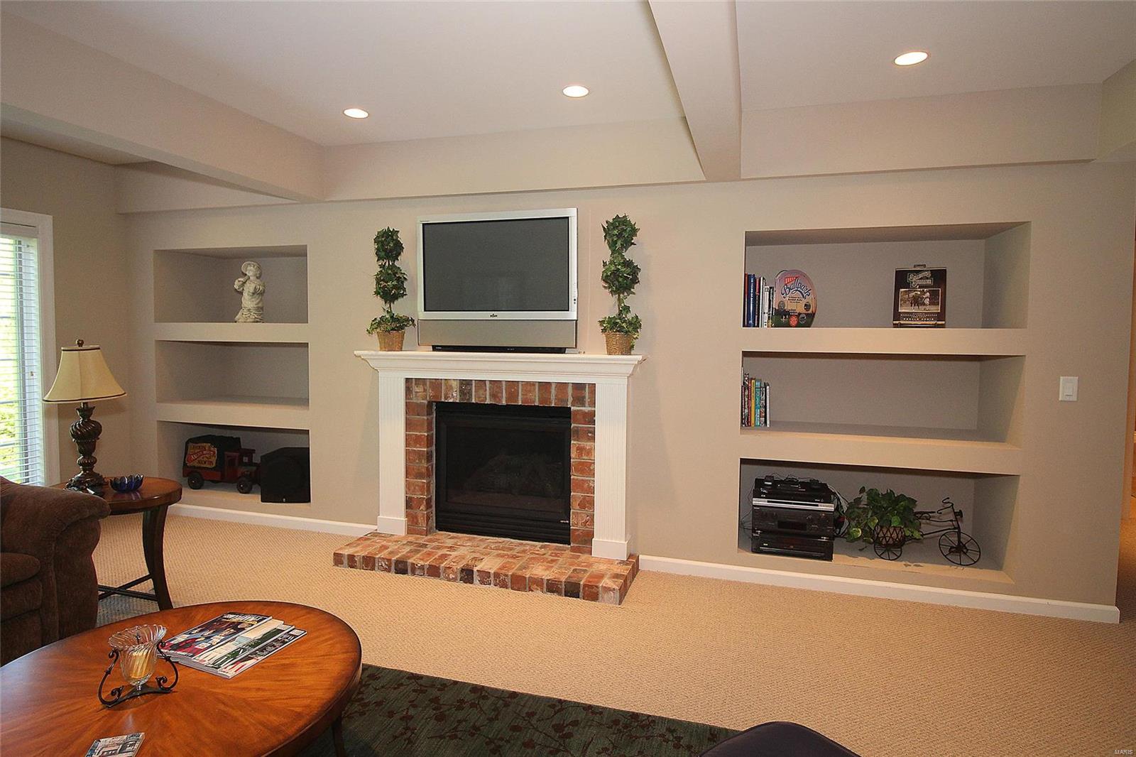 Anton Place - Residential