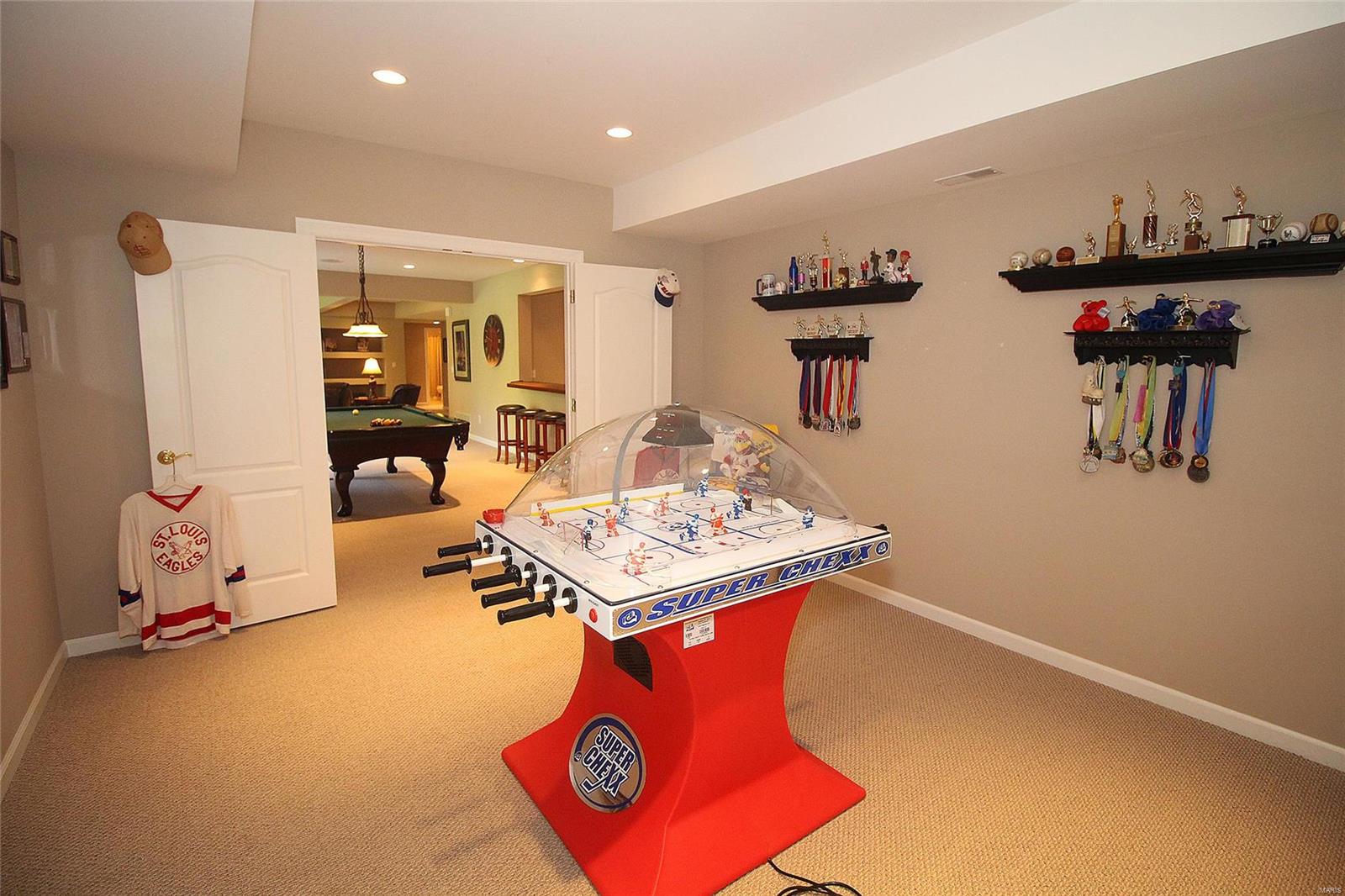 Anton Place - Residential