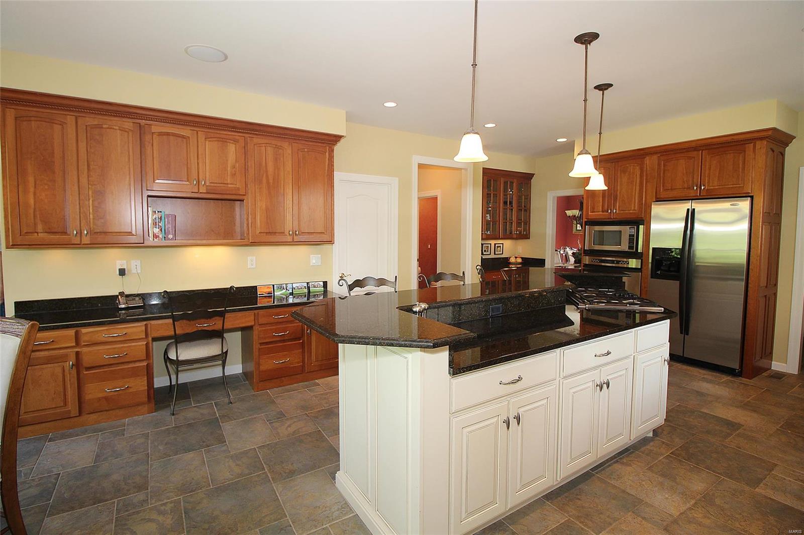 Anton Place - Residential