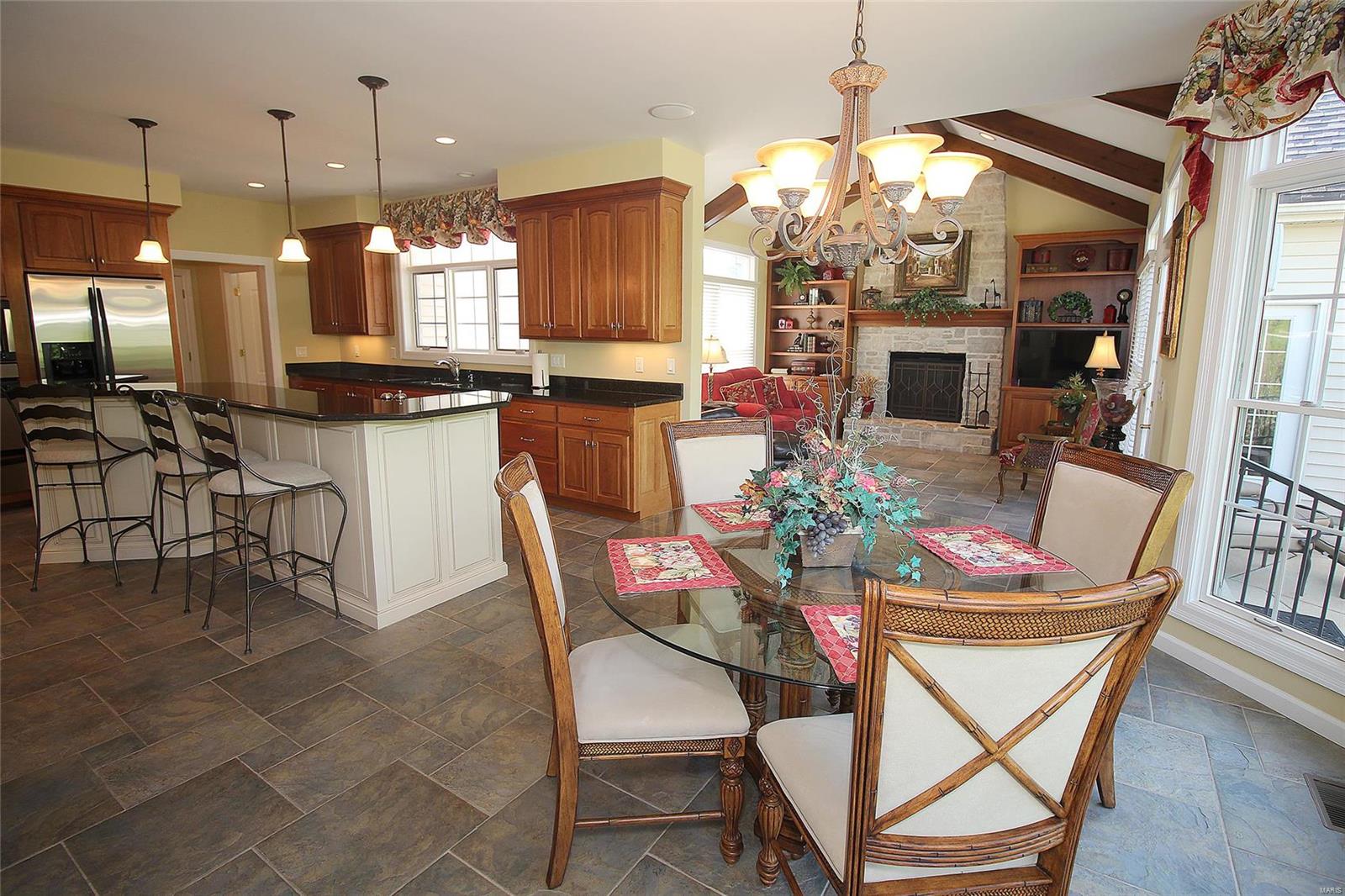 Anton Place - Residential