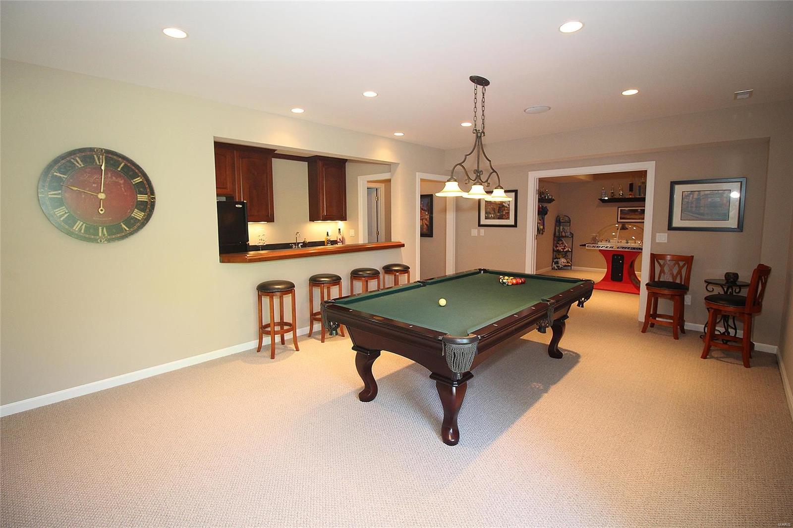 Anton Place - Residential