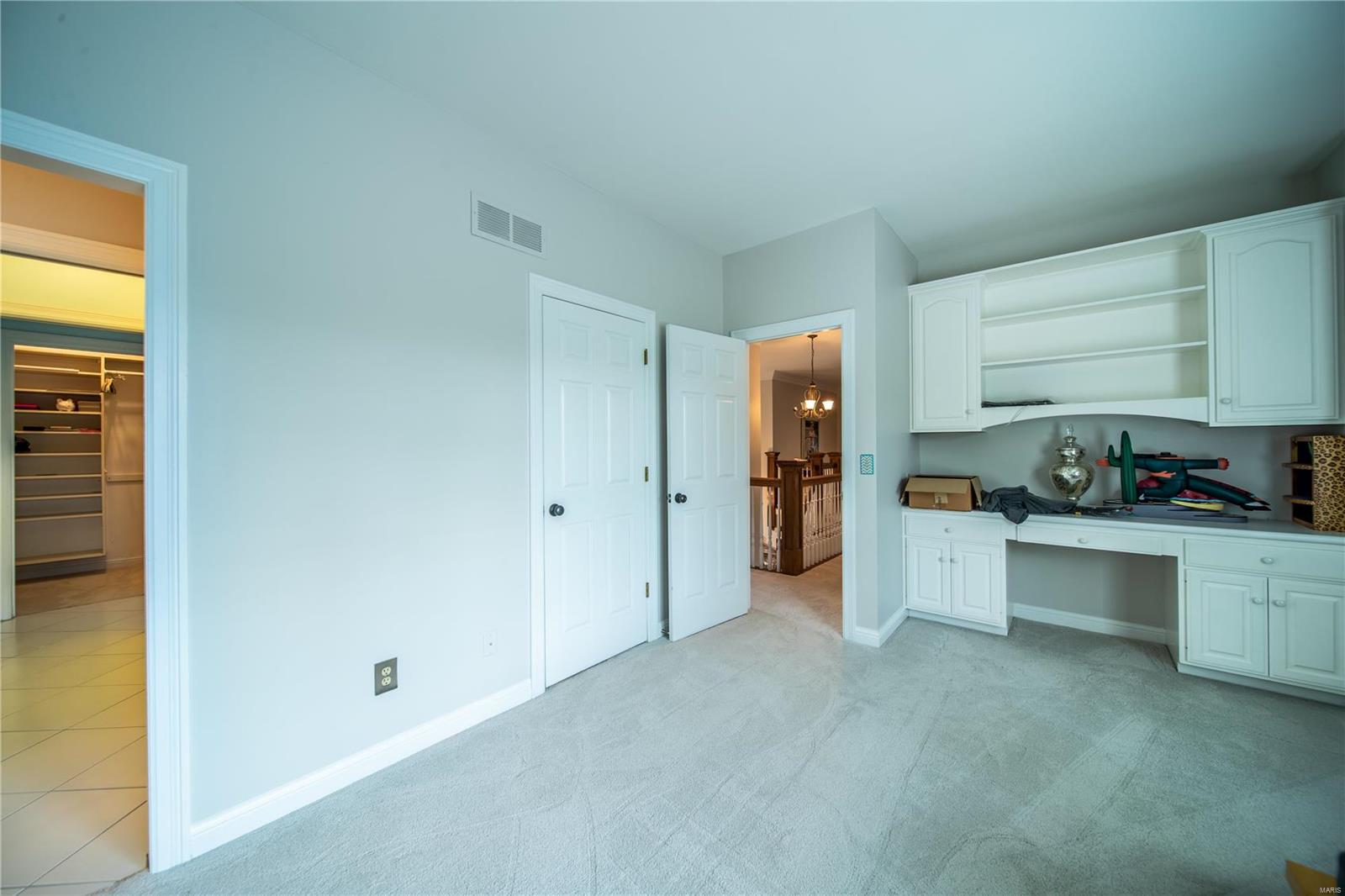 kingspointe 1 - Residential