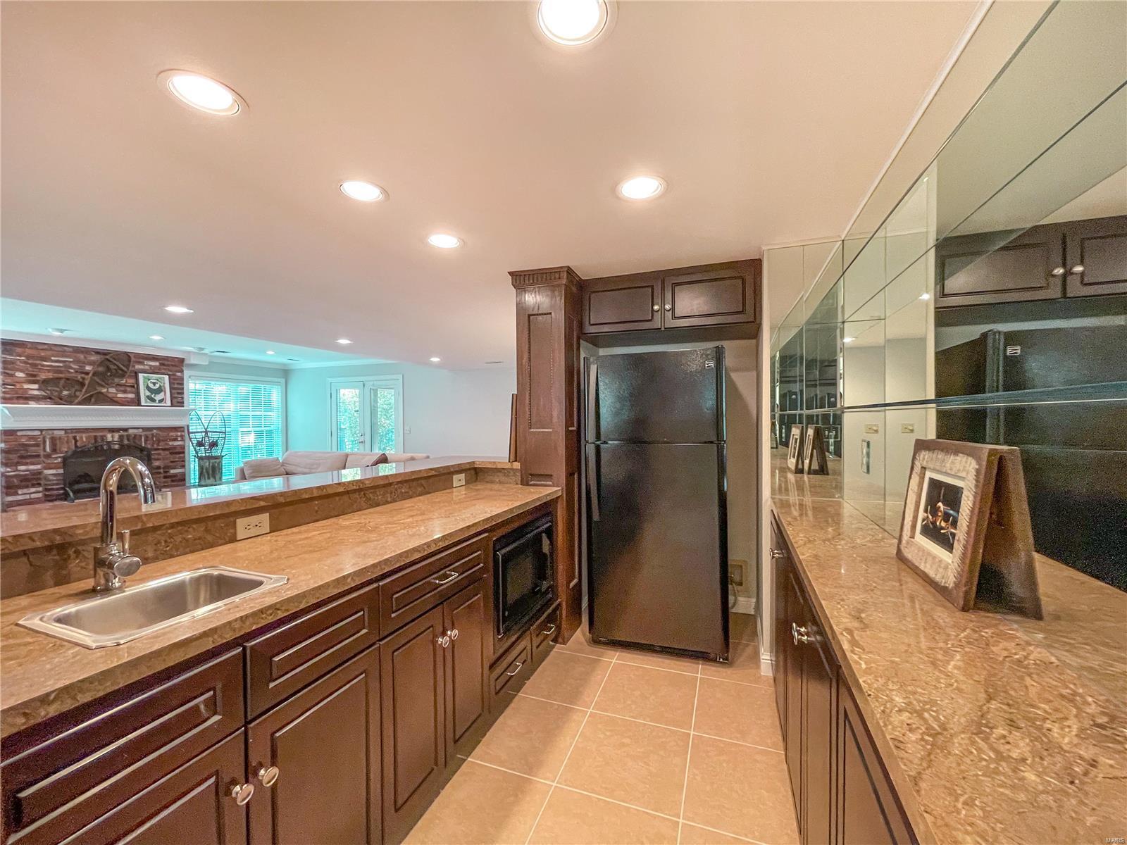 kingspointe 1 - Residential