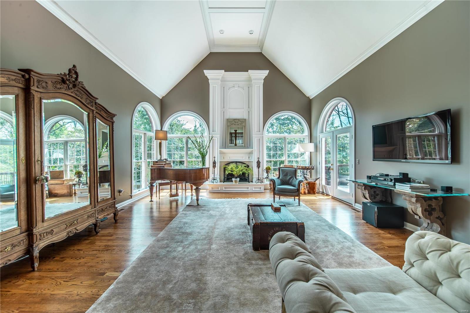 kingspointe 1 - Residential