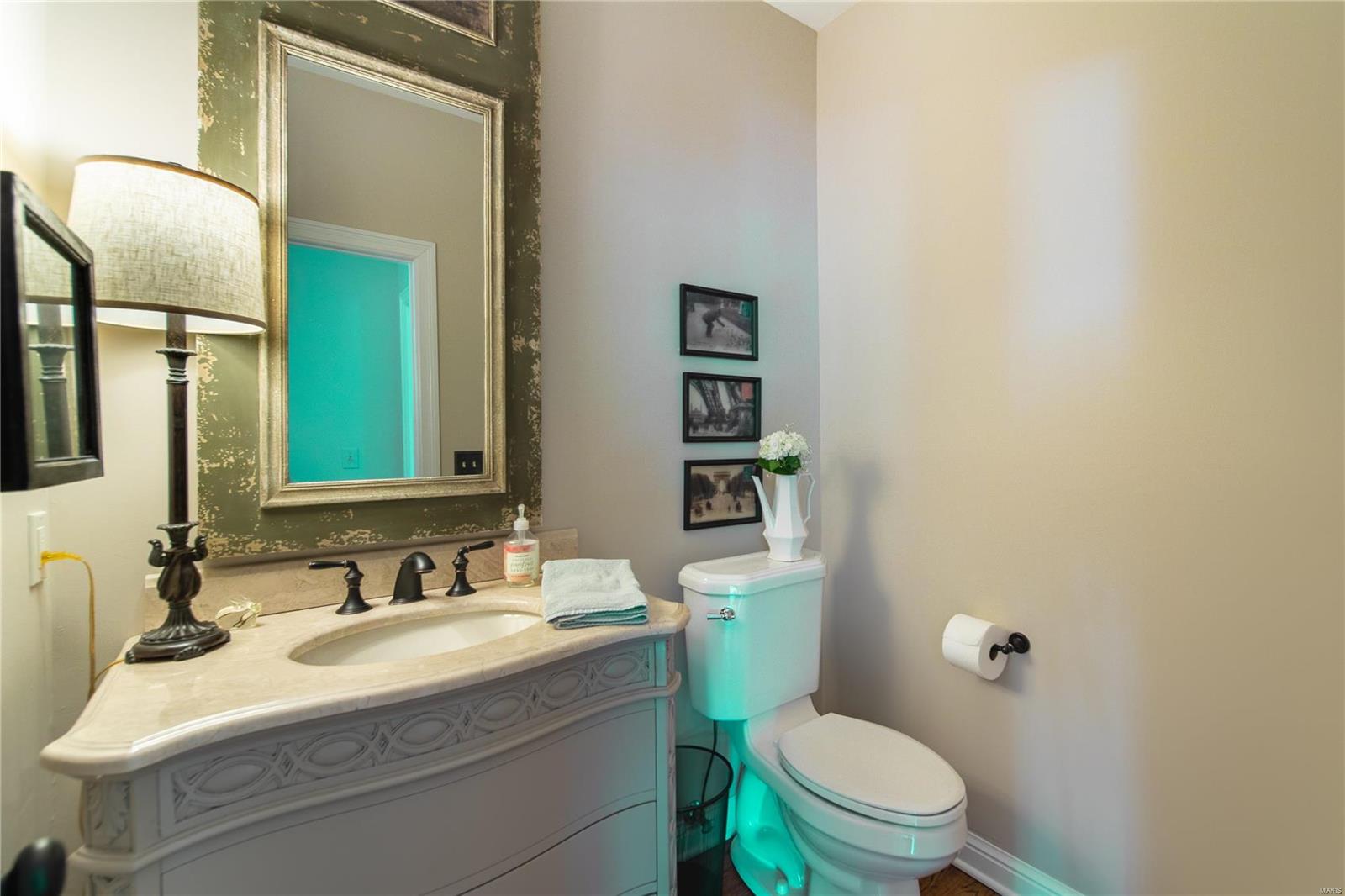 kingspointe 1 - Residential