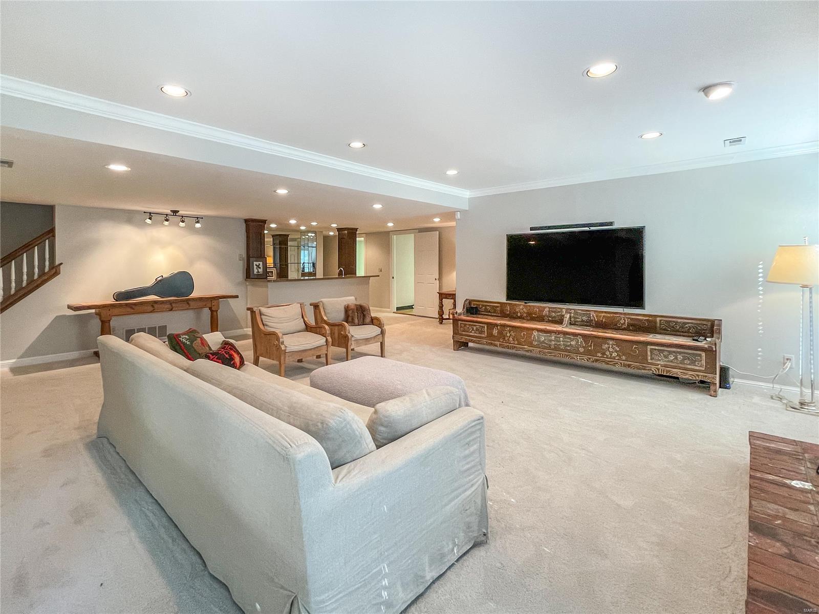 kingspointe 1 - Residential