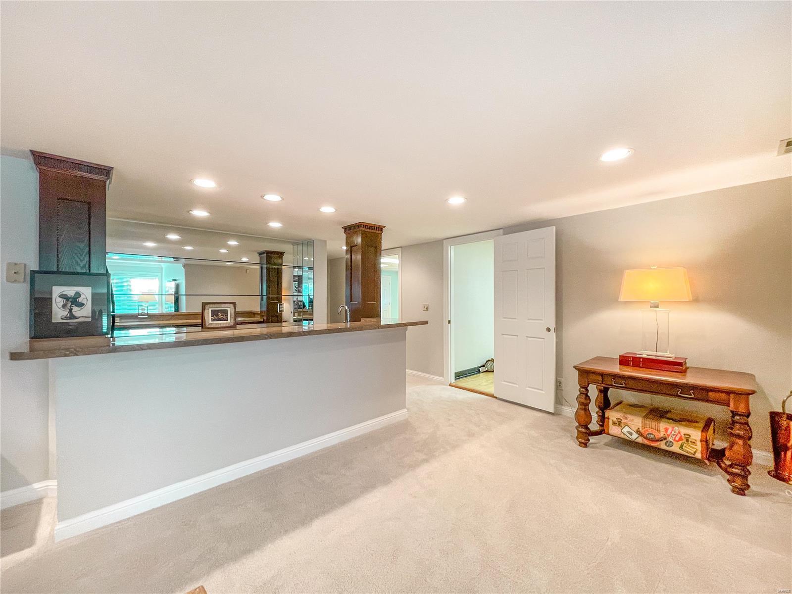 kingspointe 1 - Residential