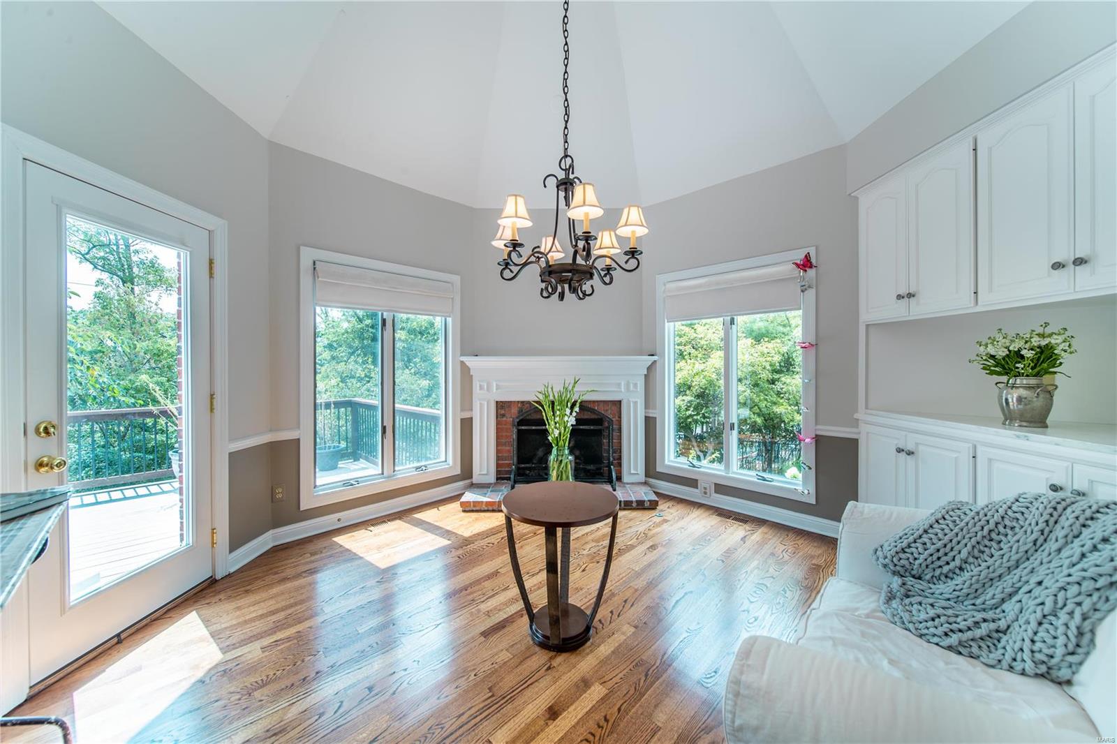 kingspointe 1 - Residential